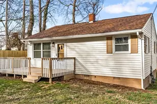 1101 Hickory Ave, Greensboro, NC 27405 - Photo 3