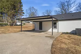 212 Pethel St, Kannapolis, NC 28081 - Photo 15