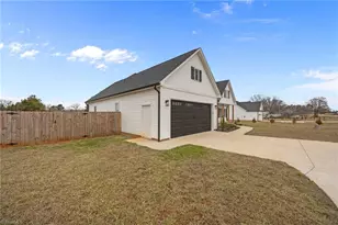 2141 Cherry Grove Rd, Yanceyville, NC 27379 - Photo 27