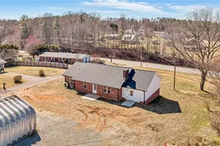 3480 N Nc Hwy 16, Millers Creek, NC 28651 - Photo 11