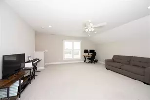 102 Castle Pond Dr, Winston-Salem, NC 27107 - Photo 27