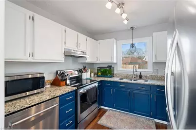 2209 Franklin Court, Burlington, NC 27215 - Photo 11