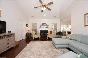 401 Peace Rollins Ct, Kernersville, NC 27284 - Photo 5