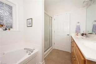 401 Peace Rollins Ct, Kernersville, NC 27284 - Photo 15