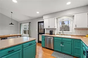 3812 Langdon Dr, Greensboro, NC 27410 - Photo 11