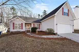 1609 Hargrove Dr, McLeansville, NC 27301 - Photo 3