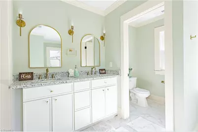 929 S Hawthorne Road, Winston-Salem, NC 27103 - Photo 11