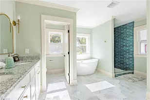 929 S Hawthorne Rd, Winston-Salem, NC 27103 - Photo 13