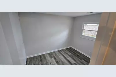 305 Spicewood Drive, Greensboro, NC 27405 - Photo 17