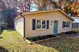 305 Spicewood Dr, Greensboro, NC 27405 - Photo 3