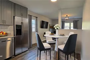 305 Spicewood Dr, Greensboro, NC 27405 - Photo 7