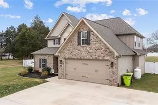 3785 Friendship Ledford Rd, Winston-Salem, NC 27107 - Photo 3