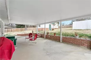 943 Maurine Dr, Asheboro, NC 27205 - Photo 25