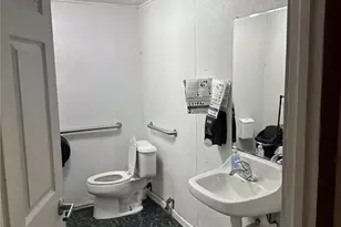 945 E Webb Ave, Burlington, NC 27217 - Photo 17