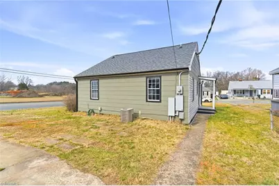 1401 Ashe Street, Burlington, NC 27217 - Photo 27