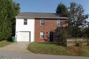 701 Pilgrim Ford Ct, Clemmons, NC 27012 - Photo 1