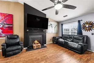 1821 Pope Hill Ct, Kernersville, NC 27284 - Photo 5