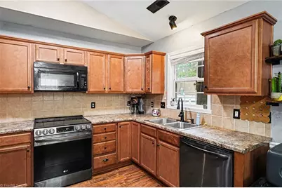 1821 Pope Hill Court, Kernersville, NC 27284 - Photo 11