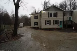 840 Magnolia St, Winston-Salem, NC 27103 - Photo 1