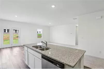 948 Riverbank Drive, Kernersville, NC 27284 - Photo 5