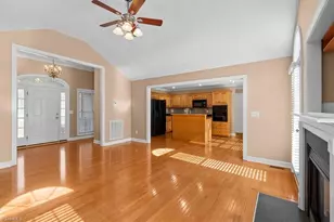 4528 Springbrook Dr, Burlington, NC 27215 - Photo 7