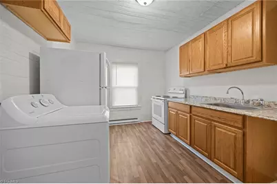 313 Burton Avenue, High Point, NC 27262 - Photo 9