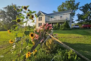 7561 Snake Creek Rd, Hillsville, VA 24343 - Photo 3