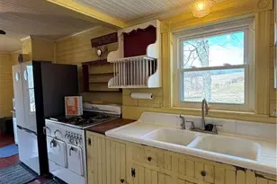 7561 Snake Creek Rd, Hillsville, VA 24343 - Photo 13