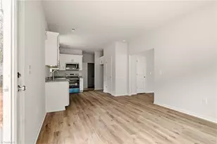 1019 E Sprague St, Winston-Salem, NC 27107 - Photo 9