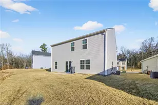 2312 Wilpar Dr, Greensboro, NC 27406 - Photo 3