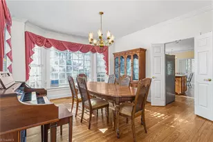 3906 Badenridge Ct, Greensboro, NC 27407 - Photo 3