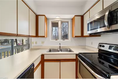 3004 Lookout Court, Winston-Salem, NC 27106 - Photo 15