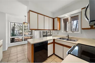 3004 Lookout Court, Winston-Salem, NC 27106 - Photo 17