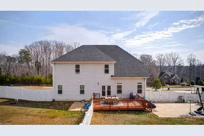 7507 Bentridge Forest Drive, Kernersville, NC 27284 - Photo 43