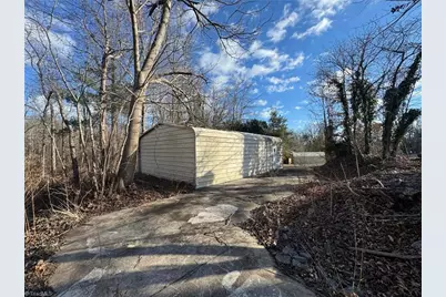 340 Hillcrest Drive, Elkin, NC 28621 - Photo 9