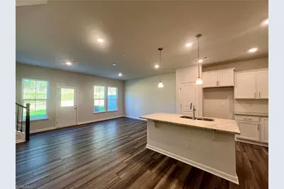 914 Lampton Court, Jamestown, NC 27282 - Photo 7