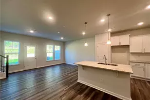 914 Lampton Ct, Jamestown, NC 27282 - Photo 7