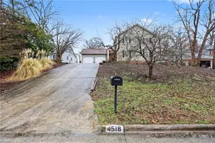 4518 Oak Hollow Dr, High Point, NC 27265 - Photo 5