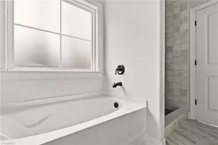 122 Orville Dr, High Point, NC 27260 - Photo 17