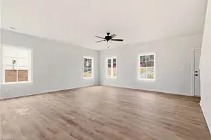 122 Orville Dr, High Point, NC 27260 - Photo 7