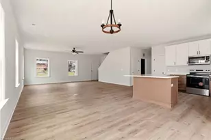 122 Orville Dr, High Point, NC 27260 - Photo 5