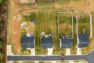 6284 Finch Mdw Ct, Clemmons, NC 27012 - Photo 11