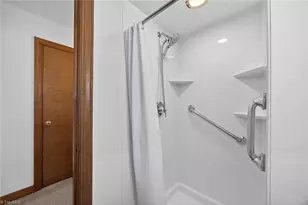 2004 Saddlegate Ct, Greensboro, NC 27407 - Photo 19