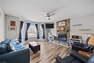 220 Farmview Rd, Madison, NC 27025 - Photo 5