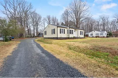 624 Hawthorne Drive, Asheboro, NC 27205 - Photo 3