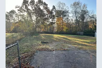 263 Badgett Avenue, Mount Airy, NC 27030 - Photo 15