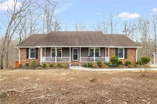 7410 Dickinben Dr, Summerfield, NC 27358 - Photo 3