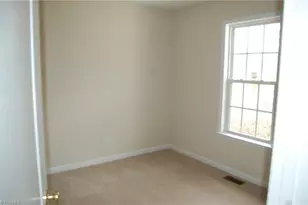 1910 Glenside Dr, Greensboro, NC 27405 - Photo 7