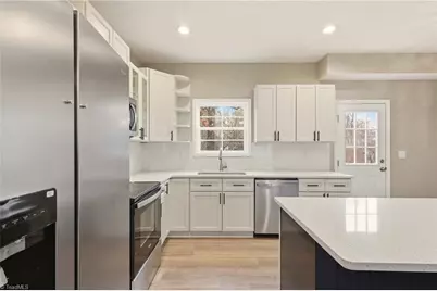 3546 Riverside Drive, Greensboro, NC 27406 - Photo 9