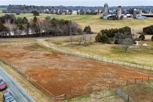 4872 Thom Rd, Mebane, NC 27302 - Photo 7